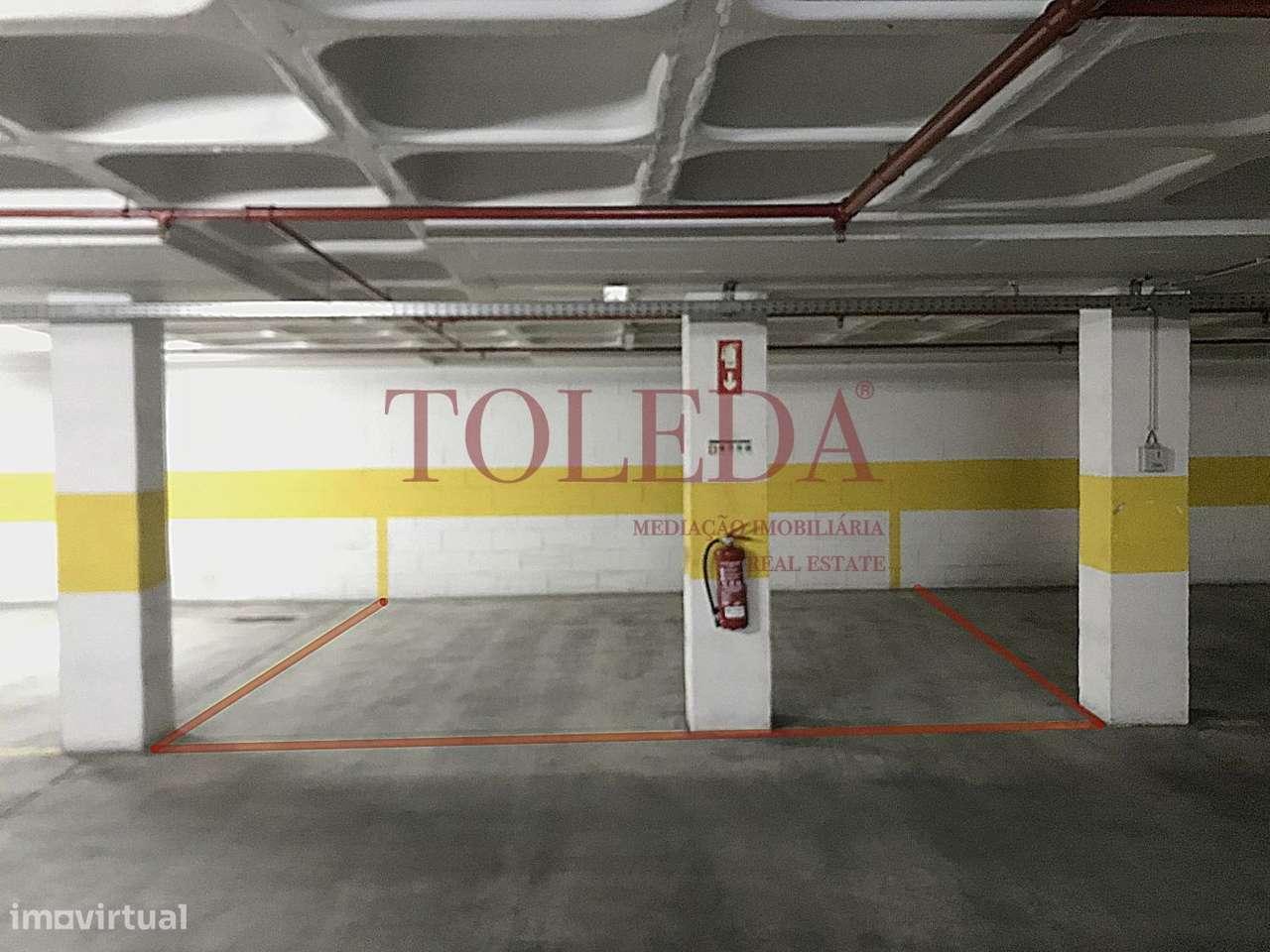 Parqueamento com 26m2 próximo do Aeroporto-1