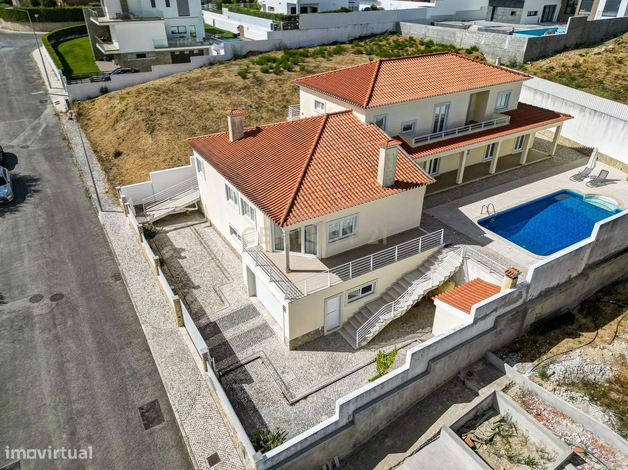 Moradia T6 com piscina e vista deslumbrante sobre o Rio Tejo, localiza - Grande imagem: 4/17