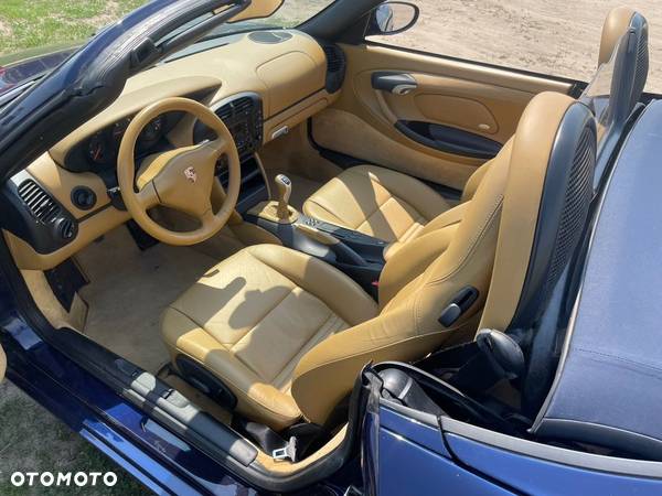 Porsche Boxster 2.7 - 12