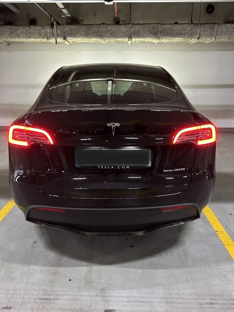 Tesla Model Y AWD Performance 2023