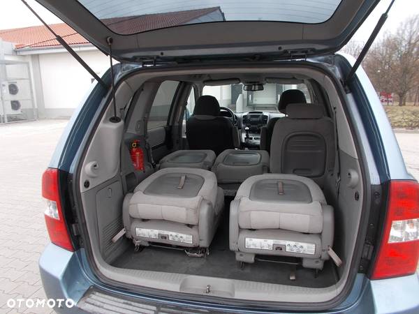 Kia Carnival 2.9 CRDi EX - 10