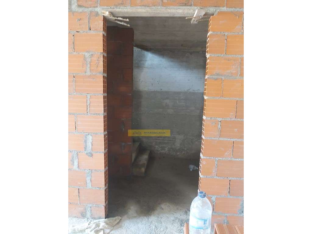 Moradia T3 a estrear com Piscina - Paiões Rio de Mouro-16