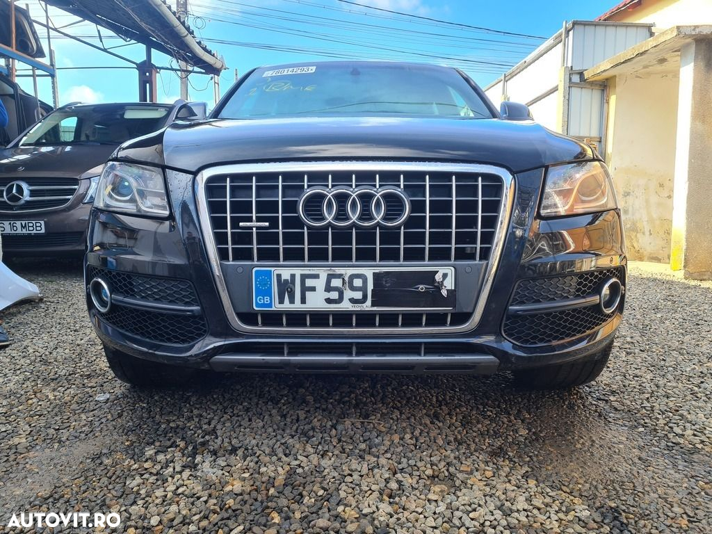 Dezmembrez Audi Q5 2.0 TDI - 3