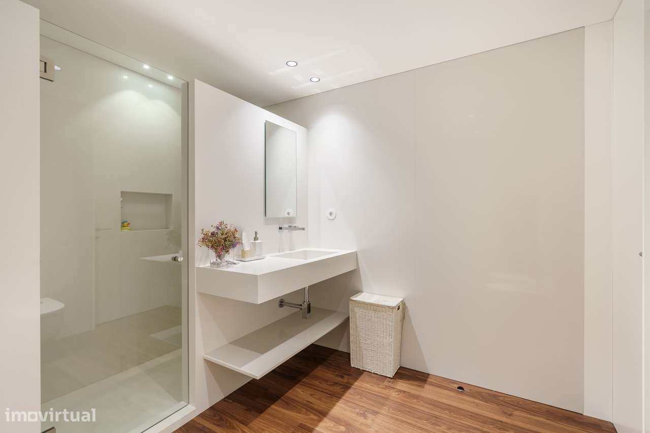 Apartamento T3 de luxo no Centro Histórico de Braga-53