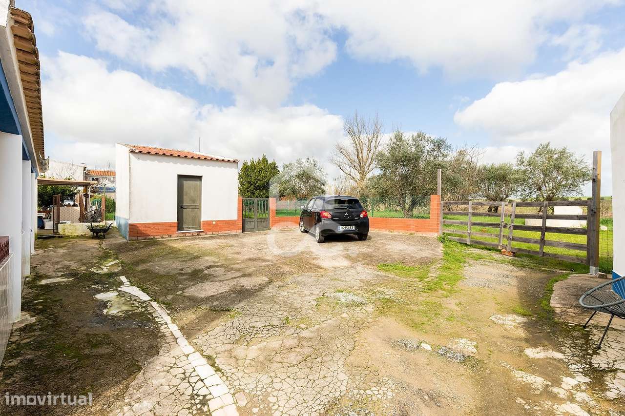 Moradia T2 de Rés do Chão c/ Terreno de 347 m² | S. Miguel de Machede,-21