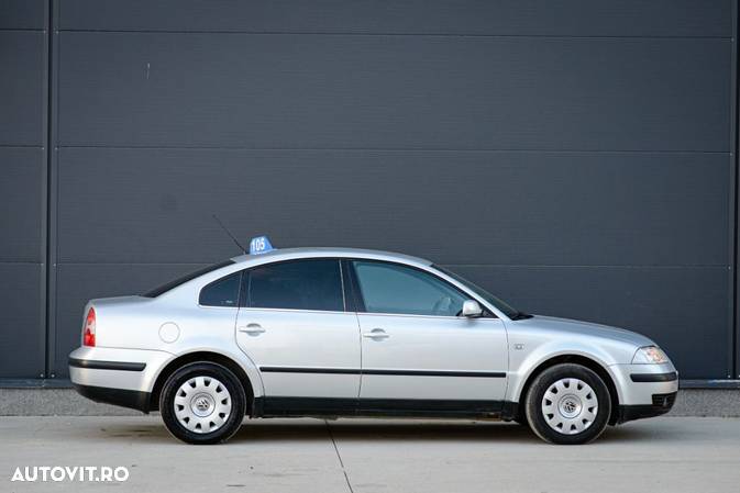 Volkswagen Passat - 9