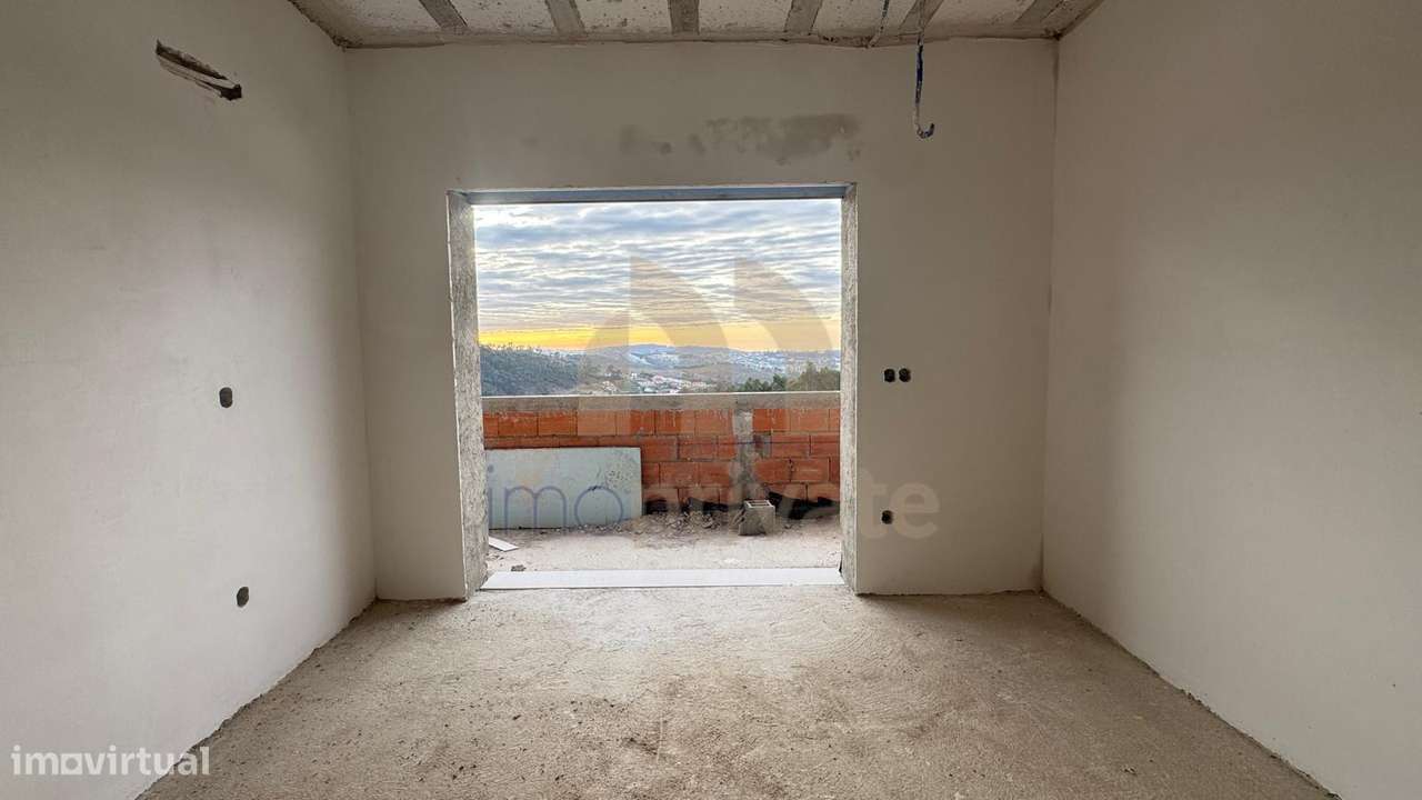 Apartamento T2 NOVO - Em Barrosas-16