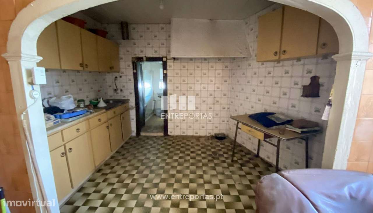 Venda de Moradia para restauro em Vila do Conde - Grande imagem: 4/17