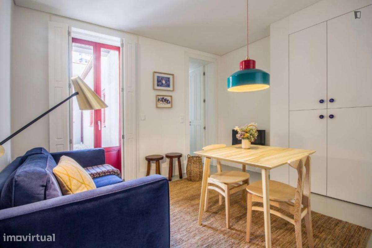 Apartamento com 2 quartos - localizado em Santo Ildefonso Porto - Grande imagem: 2/10