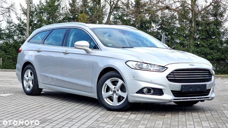 Ford Mondeo 2.0 TDCi Titanium PowerShift - 4