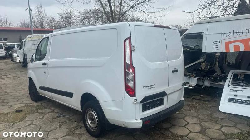 Ford TRANSIT CUSTOM - 3