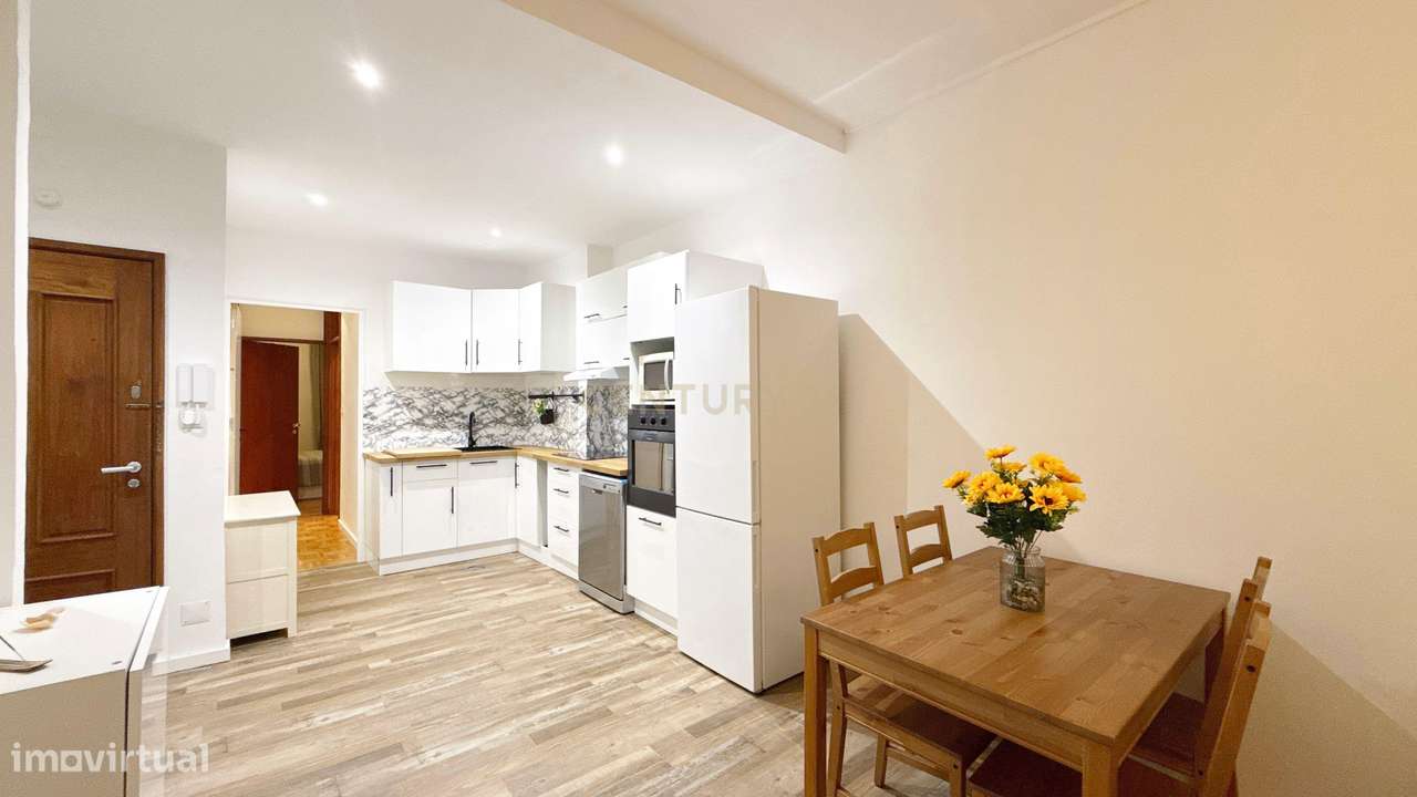 Apartamento T1 Convertido em T2 - Covelo - Grande imagem: 4/15