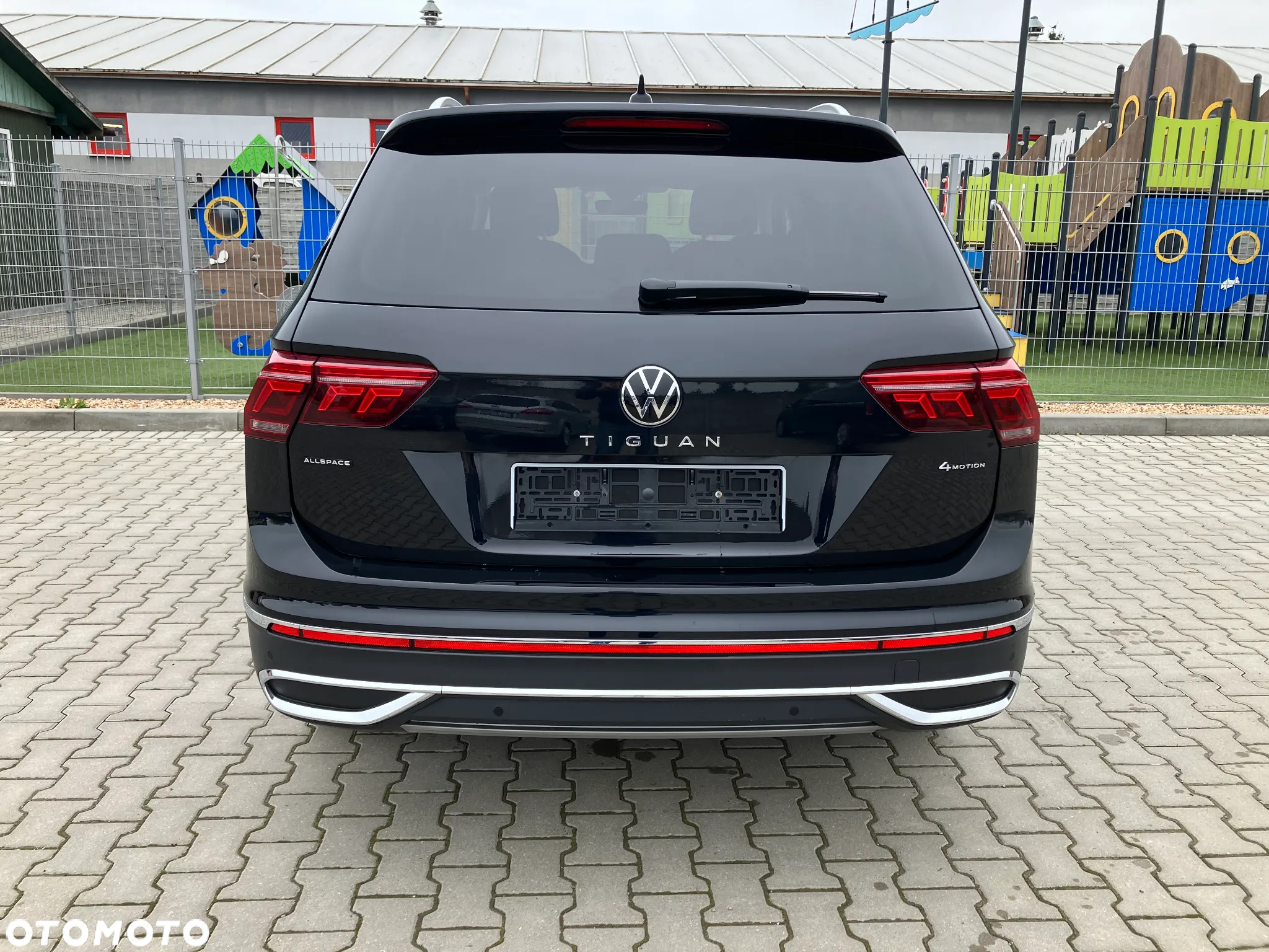 Volkswagen Tiguan - 4