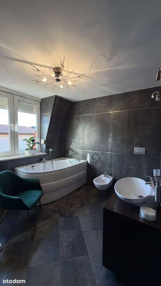 Dom i wielki garaż z mieszkaniem. Okazja!-14