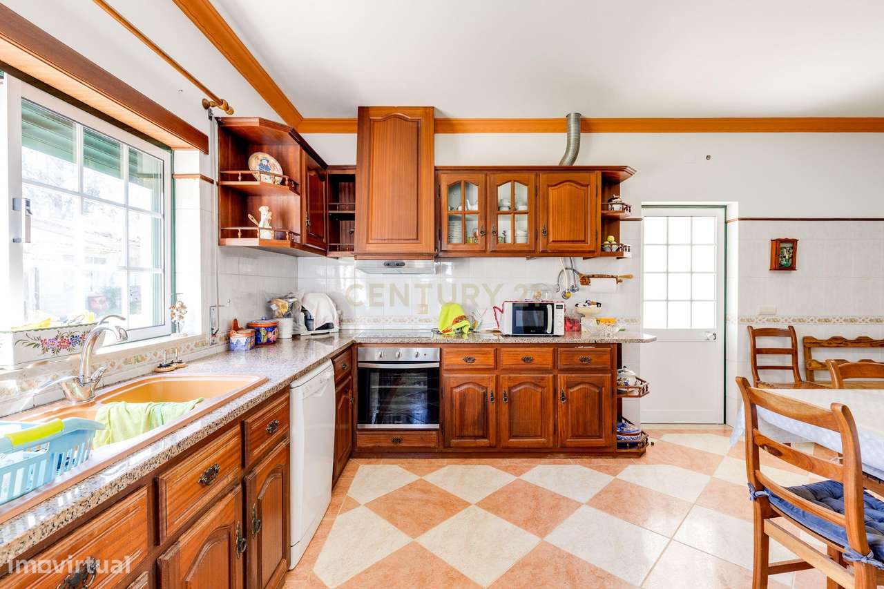 Casa T3 com Vista Panorâmica em Pombal, Leiria-9