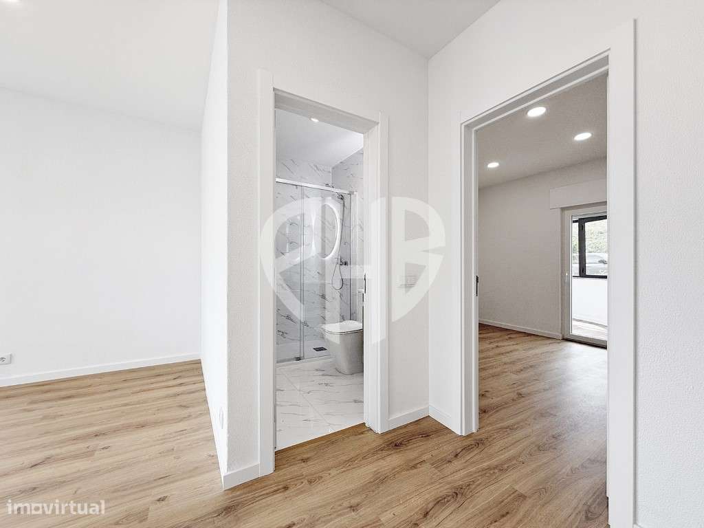 Apartamento T2 // Renovado - Santana / Sesimbra-8