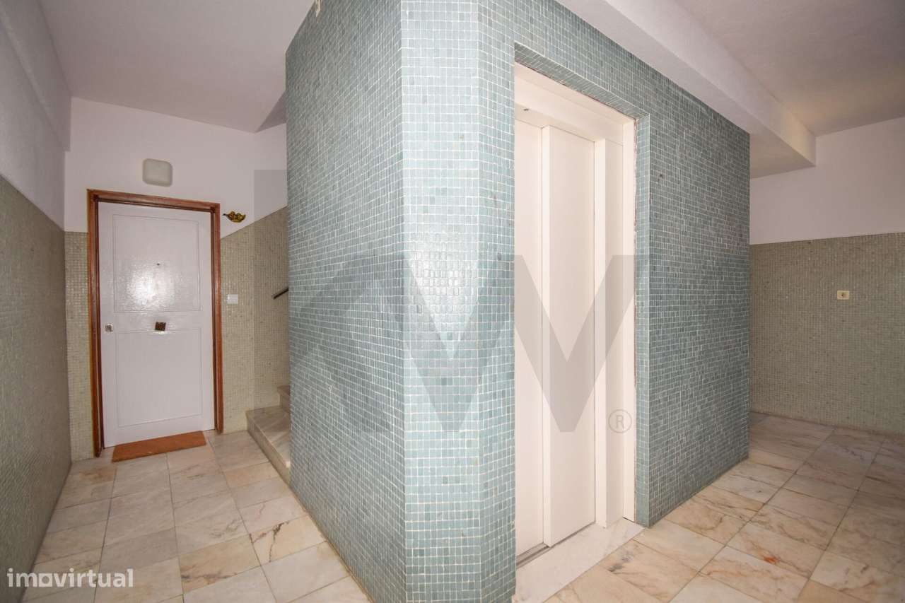 Apartamento T2 à venda em São João do Estoril-16