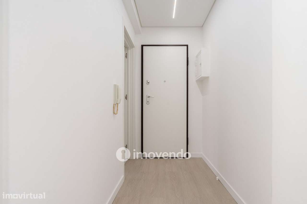 Apartamento T3 remodelado, com cozinha equipada, na Serra das Minas-37