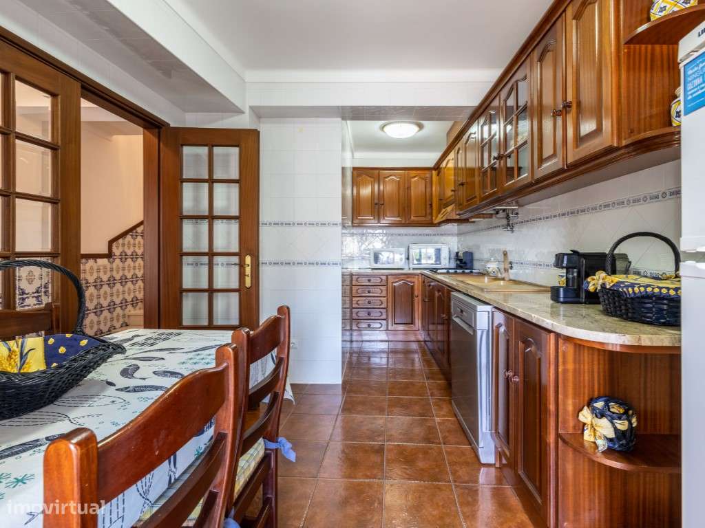 Moradia Triplex com Vista Mar e Terraço Privativo no Coração da Naz...-9