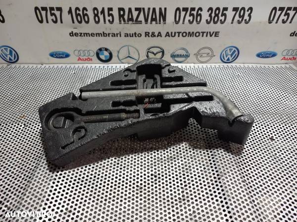 Suport Cheie De Roti Carlig Tractare Scule Audi Q7 4L An 2006-2007-2008-2009-2010-2011-2012-2013-2014-2015-2016 - Dezmembrari Arad - 3