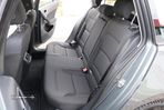 VW Golf Variant 1.6 TDi Confortline - 23