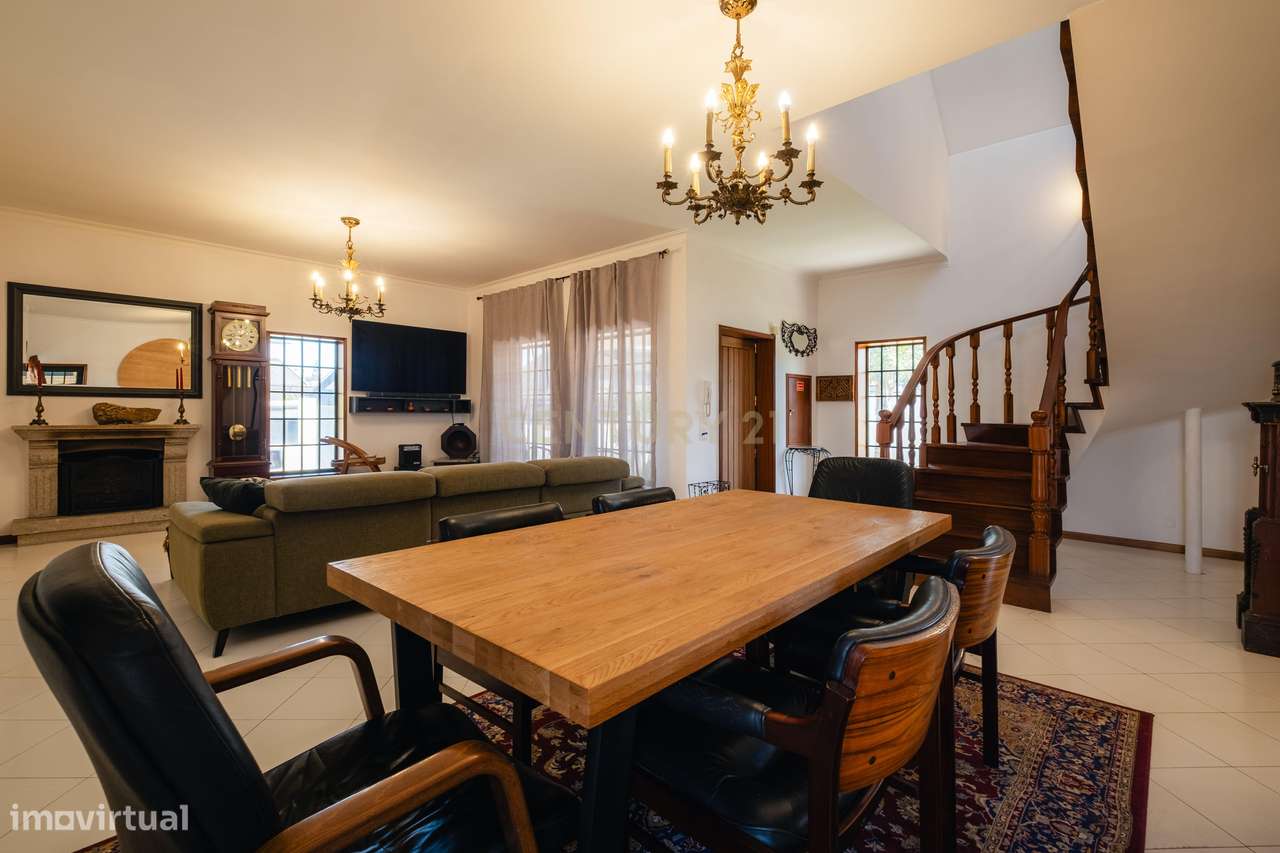 MORADIA T3 A 800M DA PRAIA DE SALGUEIROS | CANIDELO-11