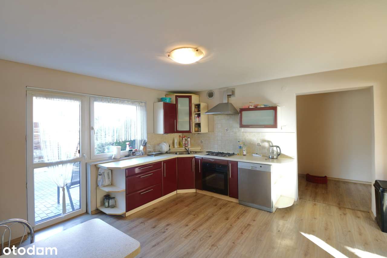 OKAZJA - Dom 2 piętrowy przy galerii Gołąbkowice-4