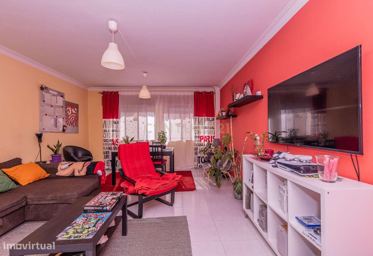 Apartamento T3 em S. Marcos/Cacém com Arrecadação-6