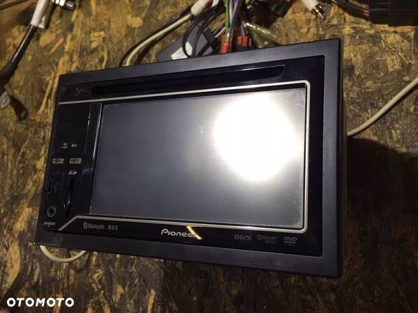 AUDI A3 8P LIFT PIONEER AVH-3300BT RADIO 2DIN - 4