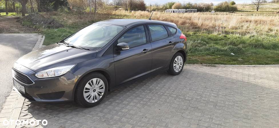 Ford Focus 1.6 Trend - 1