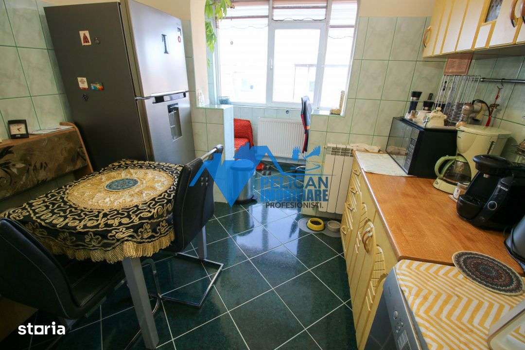 E3, decomandat, 2 camere, etajul 3, centrala proprie-4