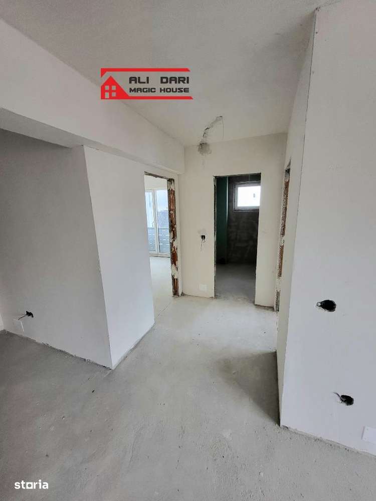 Apartament 3 camere , geam la baie, etaj 2 din 4 , semifinisat - Imagine principală: 1/15