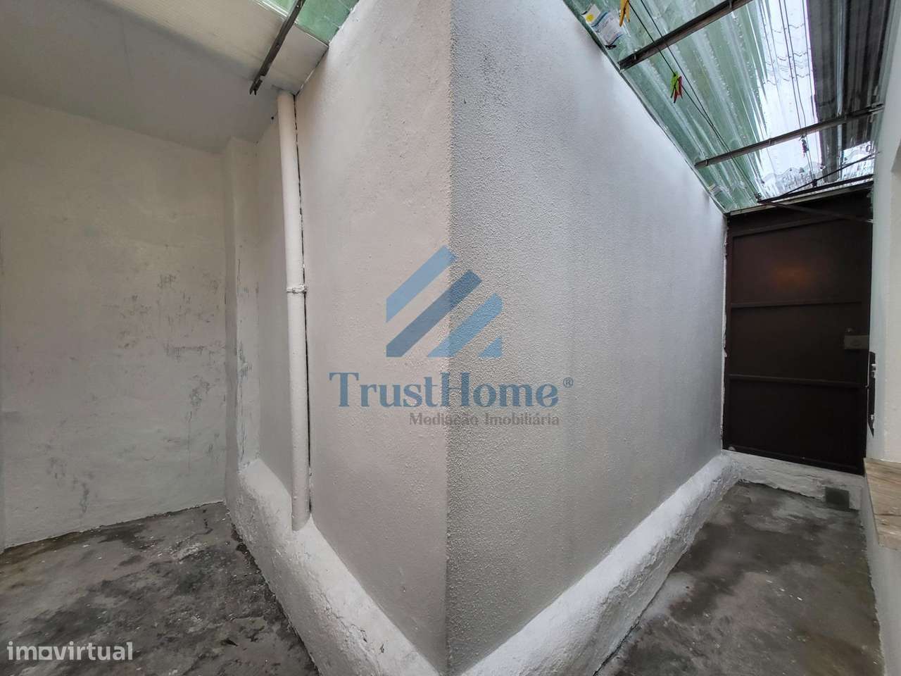 V2 estimada na Agualva a 5 minutos da estação de comboios.-5