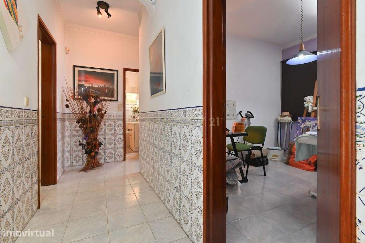 Espaçosa Moradia T3 na Quinta do Conde, Sesimbra-7