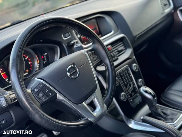 Volvo V40 T4 Geartronic RDesign - 19