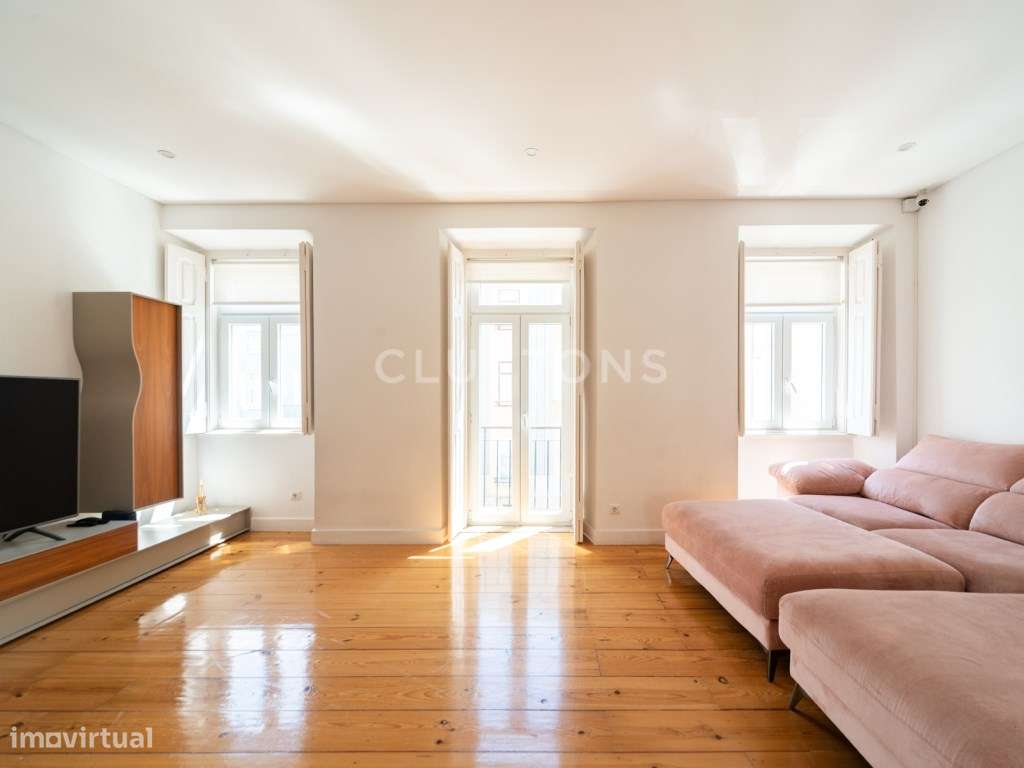 Moradia T4, 4 pisos, terraço, no coração de Campo de Ourique, Lisboa-12