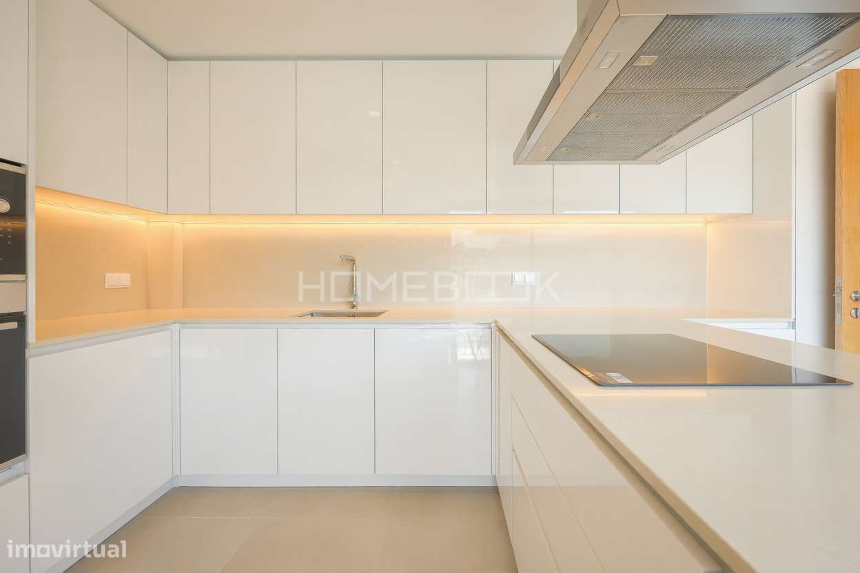 Apartamento T3 Duplex com dois lugares de garagem no centro histórico-4