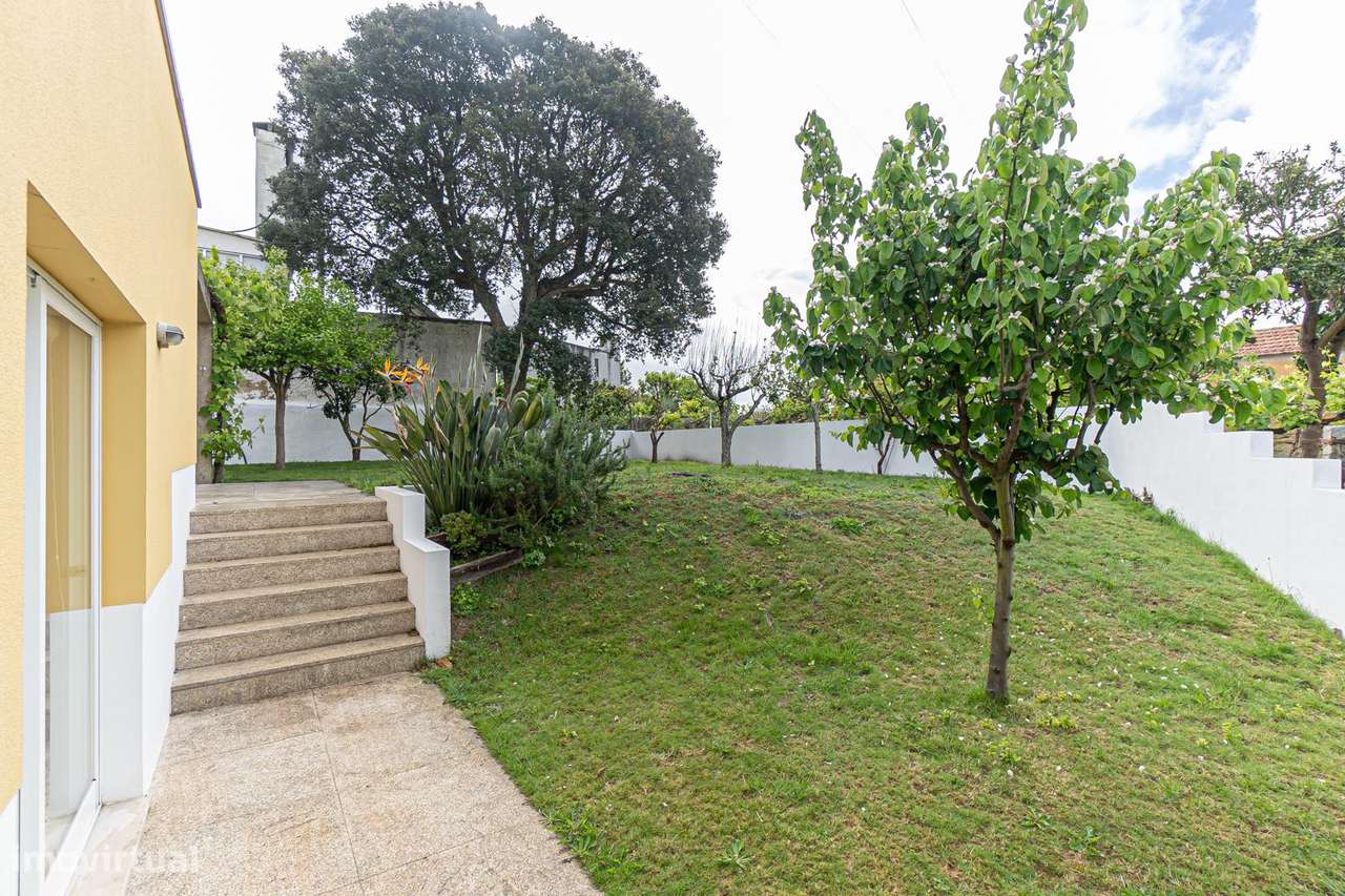 Moradia T3 de 4 Frentes, no centro Avanca( Estarreja),  lote de 360 m2-6