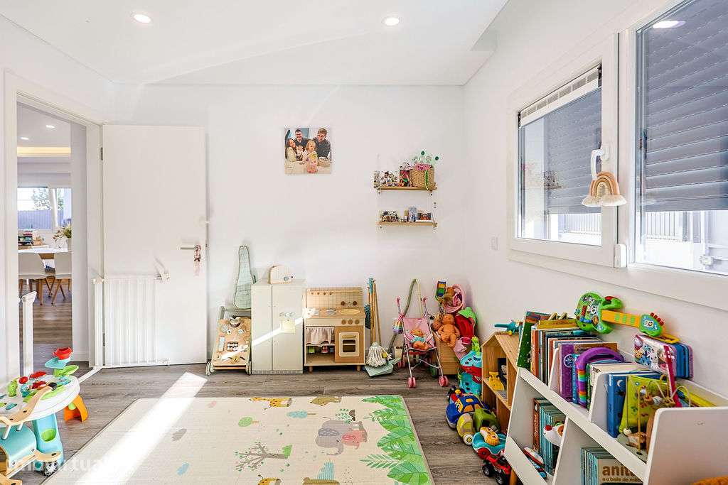 Moradia T4 com jardim, Fernão Ferro-30