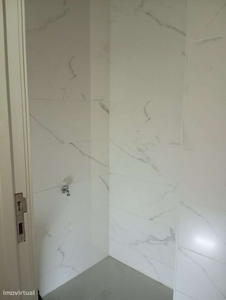 Magnífico apartamento T2 em S. João da Madeira-24