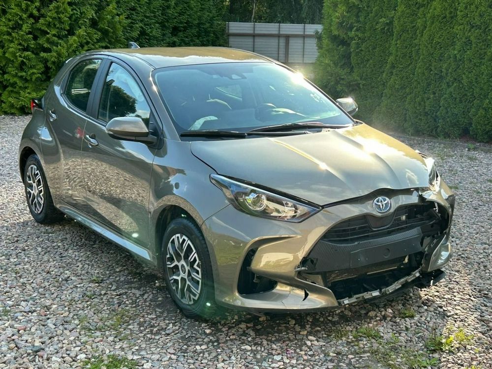Toyota Yaris IV (2020-) 2023