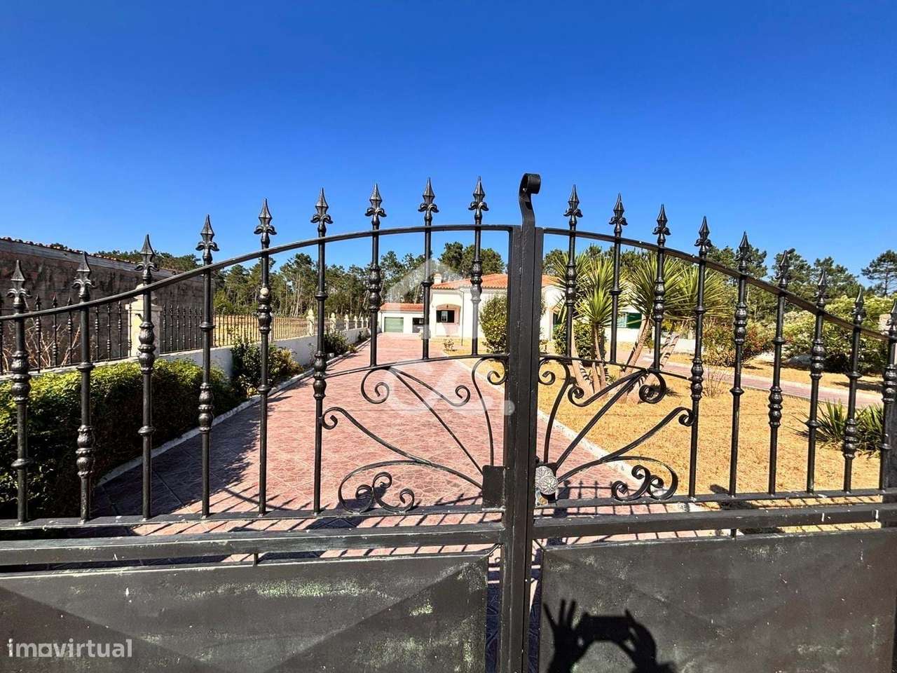 COIMBRÃO-------Venda global de Moradia individual T3 inserida em terre-16