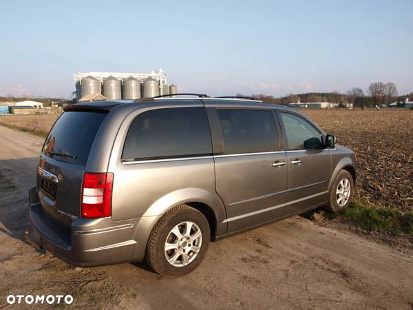 Chrysler Grand Voyager 2.8 CRD Automatik Limited - 30