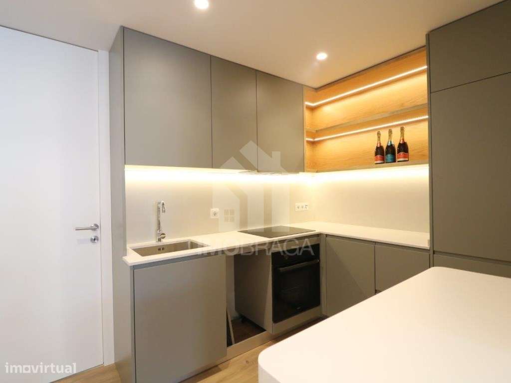 Venda de Apartamento T0 Novo, Mobilado e Equipado - Centro de Braga...-0