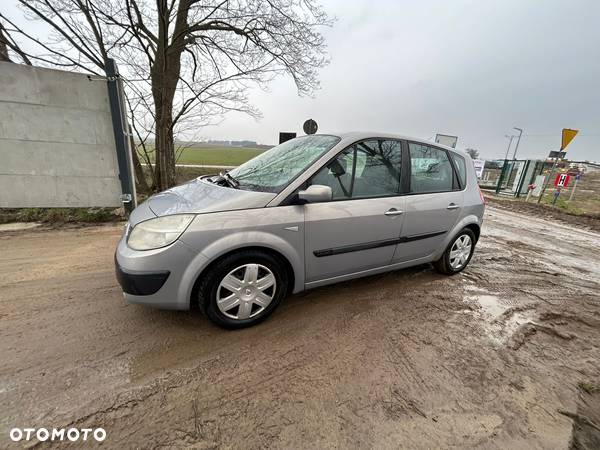 Renault Scenic 1.5 dCi Exception - 9