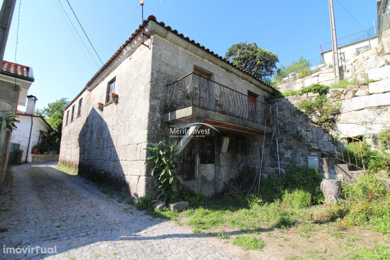 Moradia para Restauro na Caniçada - Gerês