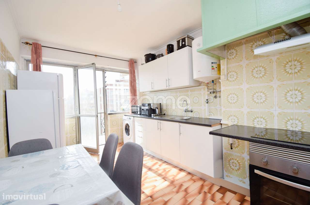 Apartamento T2 à venda no Carregado-14