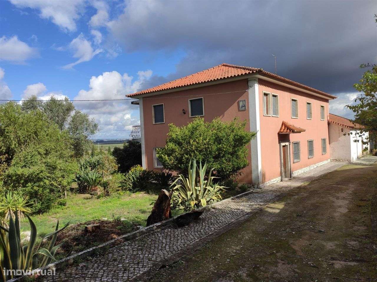 Quinta na vila da Chamusca (2 moradias) - Grande imagem: 2/24