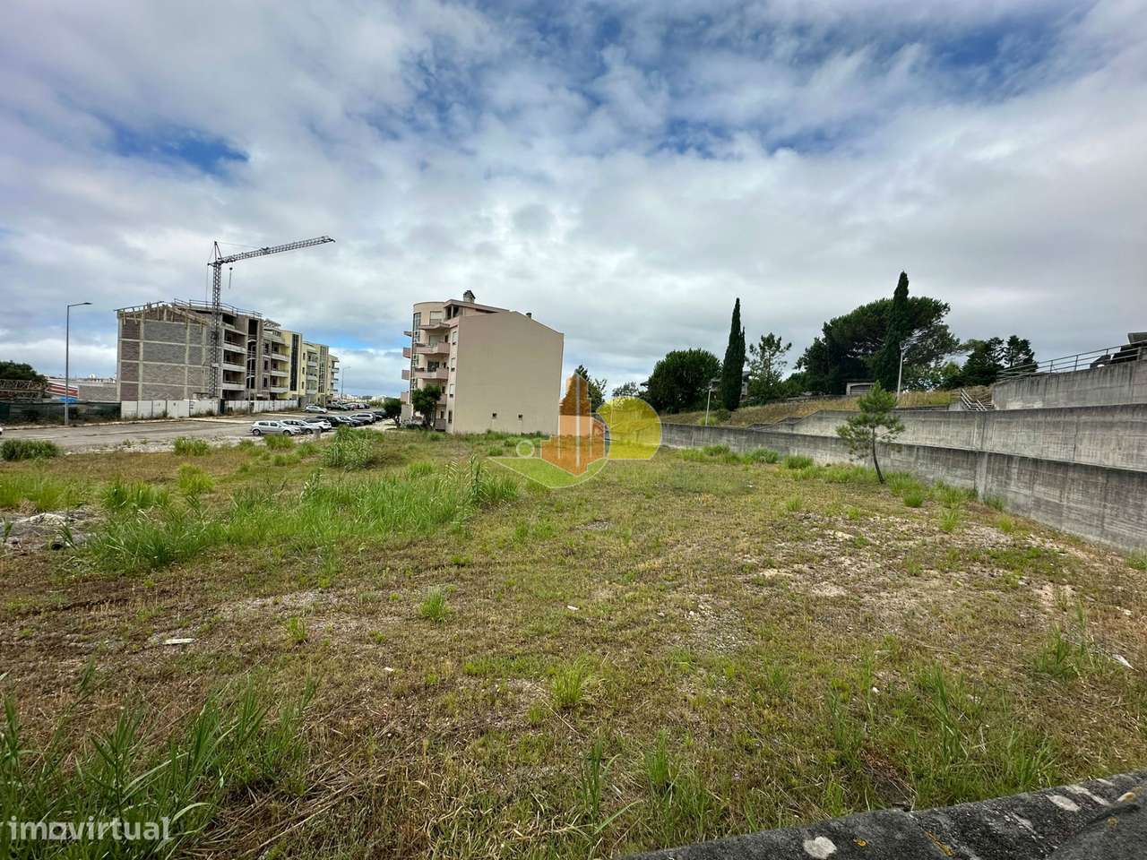 Terreno para construção com 2.024m2 - Grande imagem: 3/10