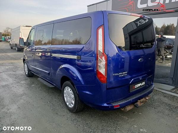 Ford Tourneo Custom - 6